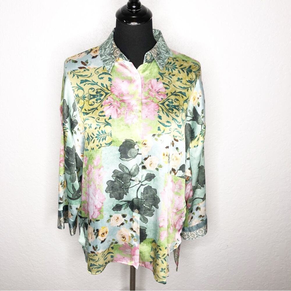 Zara blue pink floral silky kimono sleeve button down top size Small NWT